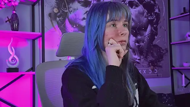 LexiWenford online show from 04/29/26, 02:48