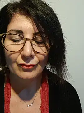 Viola8p online show from 11/19/25, 02:39