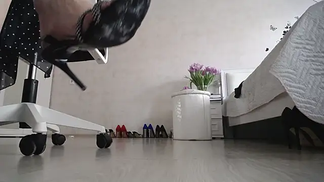 Devil Goddess online show from 03/08/25, 02:30