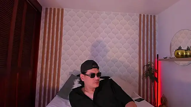 PamelaReall online show from 02/17/26, 07:49