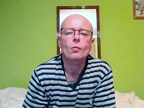 Tiger202441 online show from 12/17/25, 12:16