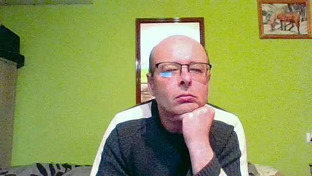 Tiger202441 online show from 04/19/26, 09:28