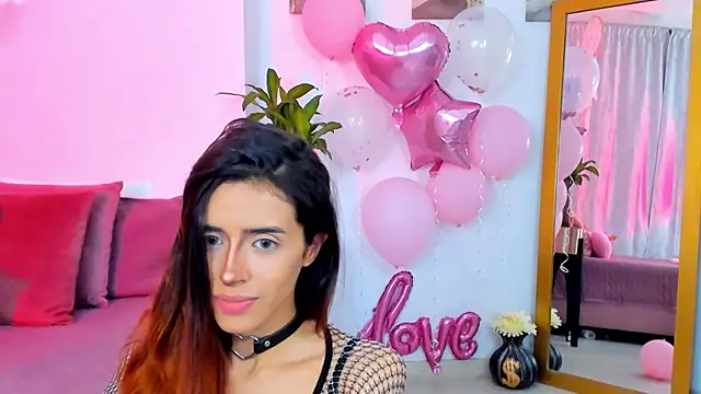 StormiRusso online show from 02/05/25, 03:02