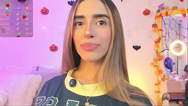 StormiRusso online show from 10/30/25, 01:07