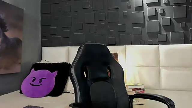 DannSaenz online show from 02/12/25, 09:22