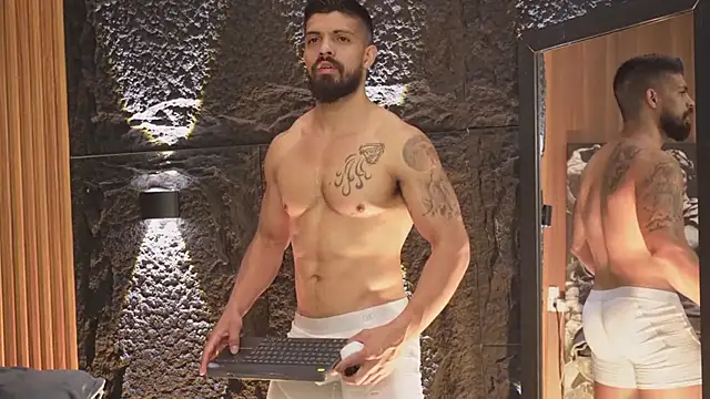 DannSaenz online show from 10/07/25, 02:14