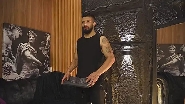 DannSaenz online show from 10/23/25, 01:21