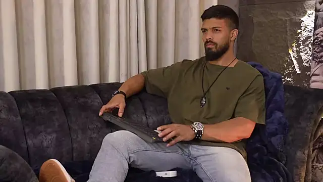 DannSaenz online show from 11/15/25, 05:20