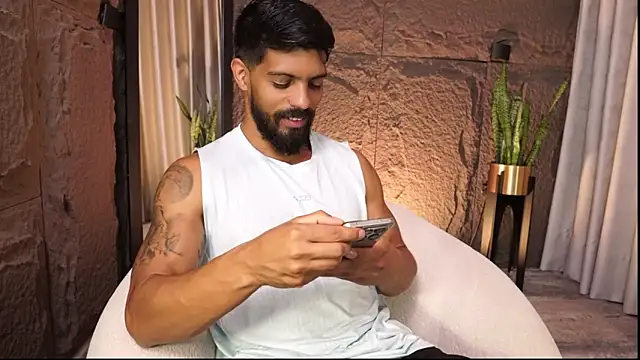 DannSaenz online show from 04/04/26, 02:25