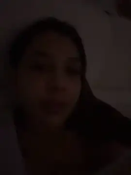 Snapshot of DanielaSaenz0 chatting on 10/19/25, 06:03 DanielaSaenz0 online show from 10/19/25, 06:03