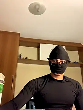 Eggsyapel online show from 11/17/25, 04:51
