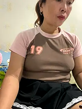 Snapshot of Linaannn chatting on 09/14/25, 12:26 Linaannn online show from 09/14/25, 12:26