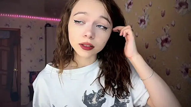  SofiaBrown online show from 12/05/24, 12:08