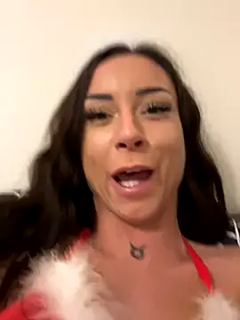 Snapshot of cara_mella chatting on 12/03/24, 10:18 cara mella online show from 12/03/24, 10:18