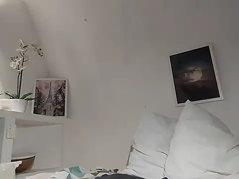 gymyagirlll online show from 04/10/26, 10:14