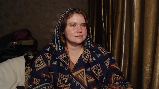 daisy low online show from 02/23/25, 04:13