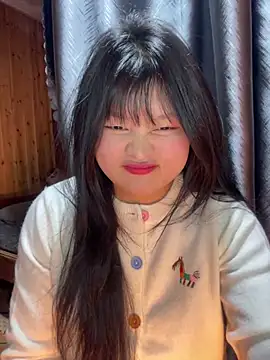 Snapshot of Anges893 chatting on 12/16/24, 08:20 Anges893 online show from 12/16/24, 08:20