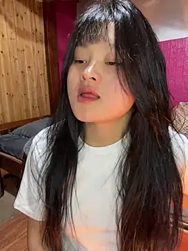 Snapshot of Anges893 chatting on 12/26/24, 01:32 Anges893 online show from 12/26/24, 01:32