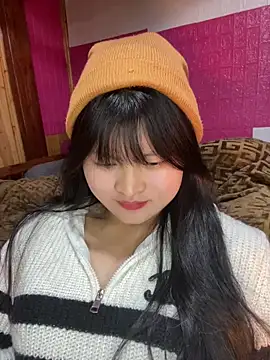 Snapshot of Anges893 chatting on 01/12/25, 02:09 Anges893 online show from 01/12/25, 02:09