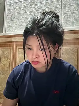 Snapshot of Anges893 chatting on 10/30/25, 02:40 Anges893 online show from 10/30/25, 02:40