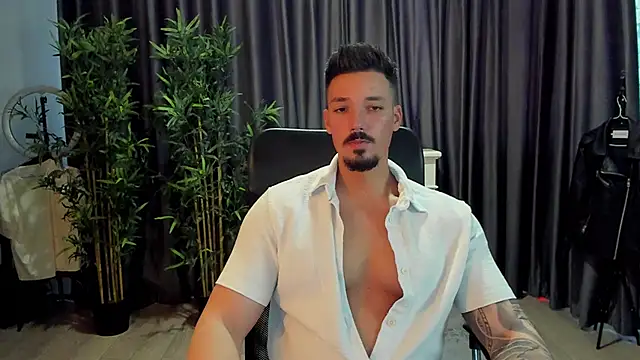 Snapshot of HaydenSpearss chatting on 02/11/25, 12:48 HaydenSpearss online show from 02/11/25, 12:48