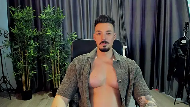 Snapshot of HaydenSpearss chatting on 03/19/25, 12:34 HaydenSpearss online show from 03/19/25, 12:34