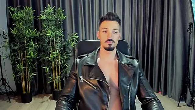 Snapshot of HaydenSpearss chatting on 03/19/25, 03:40 HaydenSpearss online show from 03/19/25, 03:40