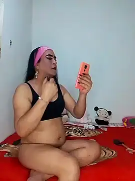 Natasha Hart online show from 12/22/25, 01:24