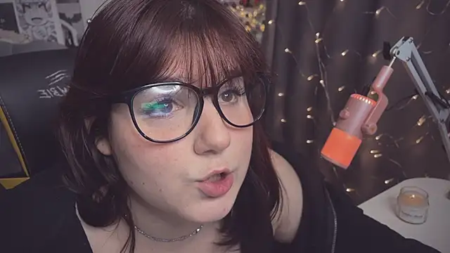 Snapshot of Diasporaaa chatting on 12/28/24, 06:40 Diasporaaa online show from 12/28/24, 06:40