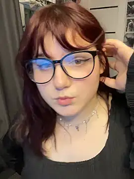 Snapshot of Diasporaaa chatting on 02/28/25, 10:09 Diasporaaa online show from 02/28/25, 10:09