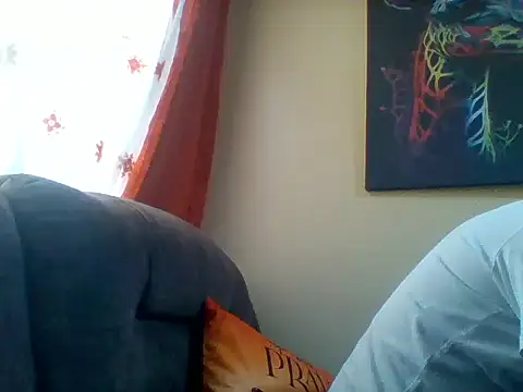 Snapshot of ClinDi chatting on 02/12/26, 12:00 ClinDi online show from 02/12/26, 12:00