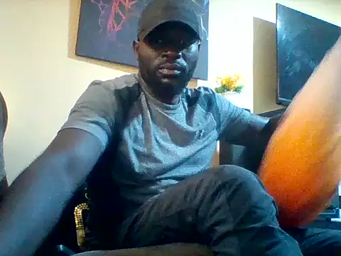 Snapshot of ClinDi chatting on 02/18/26, 01:29 ClinDi online show from 02/18/26, 01:29