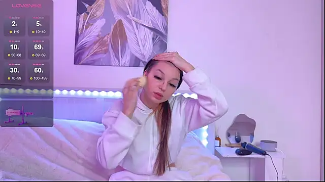 Veronica leal online show from 09/28/25, 11:04