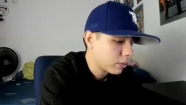 nathan x1 online show from 02/10/26, 02:37