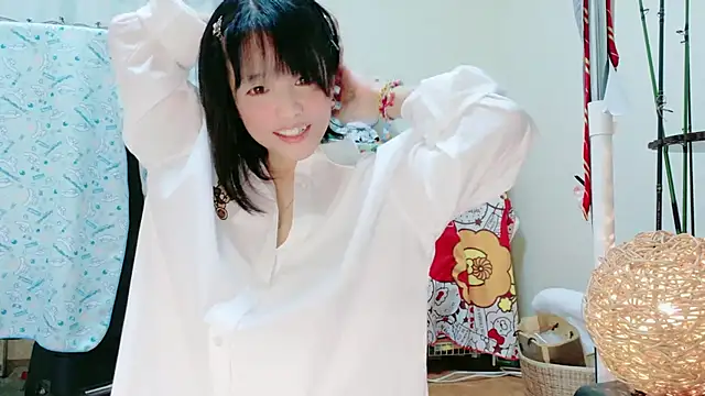 renapiyon8182 online show from 01/17/25, 07:38