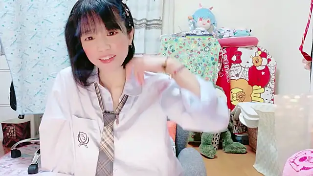 renapiyon8182 online show from 03/20/25, 07:35