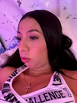 Lina10 online show from 11/25/25, 10:32