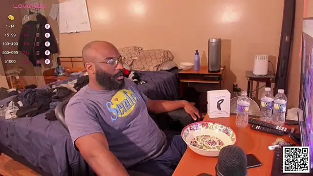 MrChuckDailyXXX online show from 12/12/24, 11:25