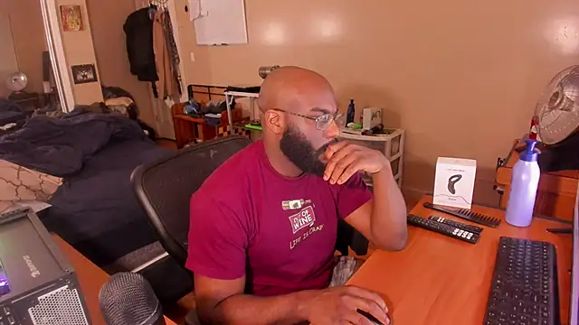 MrChuckDailyXXX online show from 01/06/25, 06:14