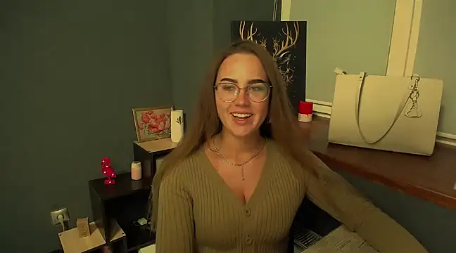 Snapshot of luxie_milady chatting on 12/03/24, 11:55 luxie milady online show from 12/03/24, 11:55