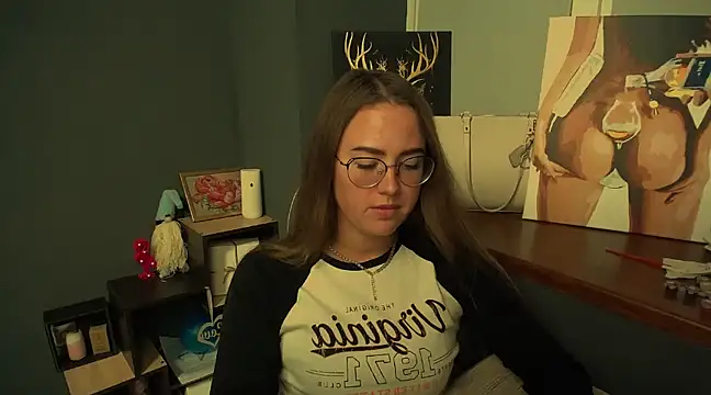 Snapshot of luxie_milady chatting on 12/20/24, 02:49 luxie milady online show from 12/20/24, 02:49