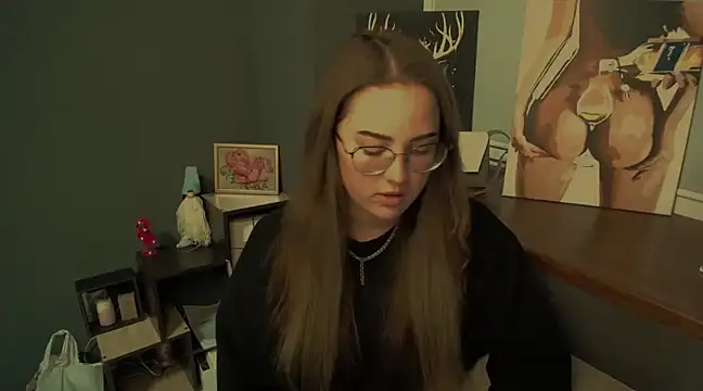 Snapshot of luxie_milady chatting on 01/24/25, 01:36 luxie milady online show from 01/24/25, 01:36