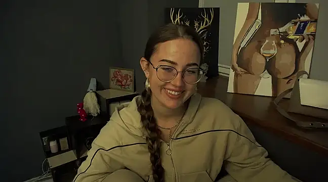 Snapshot of luxie_milady chatting on 02/04/25, 04:18 luxie milady online show from 02/04/25, 04:18