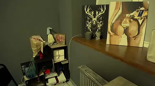 Snapshot of luxie_milady chatting on 02/09/25, 01:56 luxie milady online show from 02/09/25, 01:56