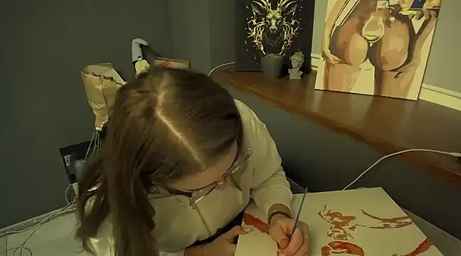 Snapshot of luxie_milady chatting on 02/12/25, 01:59 luxie milady online show from 02/12/25, 01:59