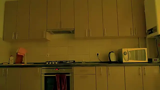 Snapshot of luxie_milady chatting on 09/09/25, 07:52 luxie milady online show from 09/09/25, 07:52