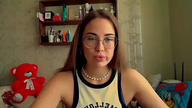 Snapshot of luxie_milady chatting on 09/26/25, 11:14 luxie milady online show from 09/26/25, 11:14