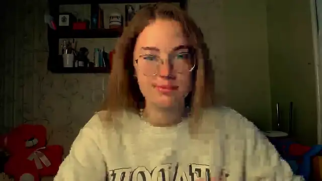 Snapshot of luxie_milady chatting on 10/04/25, 03:54 luxie milady online show from 10/04/25, 03:54