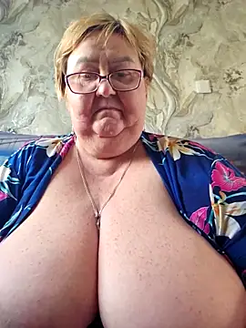 Awn290668 online show from 04/04/26, 11:51