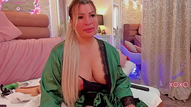 ArianaCroft online show from 05/06/26, 06:52